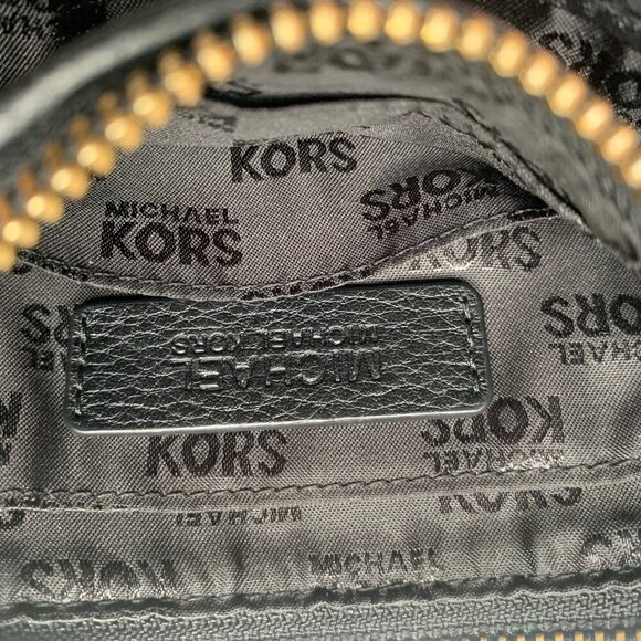 Michael Kors Black Pebbled Leather Wristlet Clutch Bag – Gold Plate Logo, Zip - Picture 5 of 7